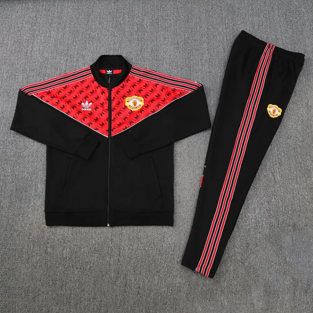 ENSEMBLE DE SURVÊTEMENT MANCHESTER UNITED 2025/2026 JerseyPlugz