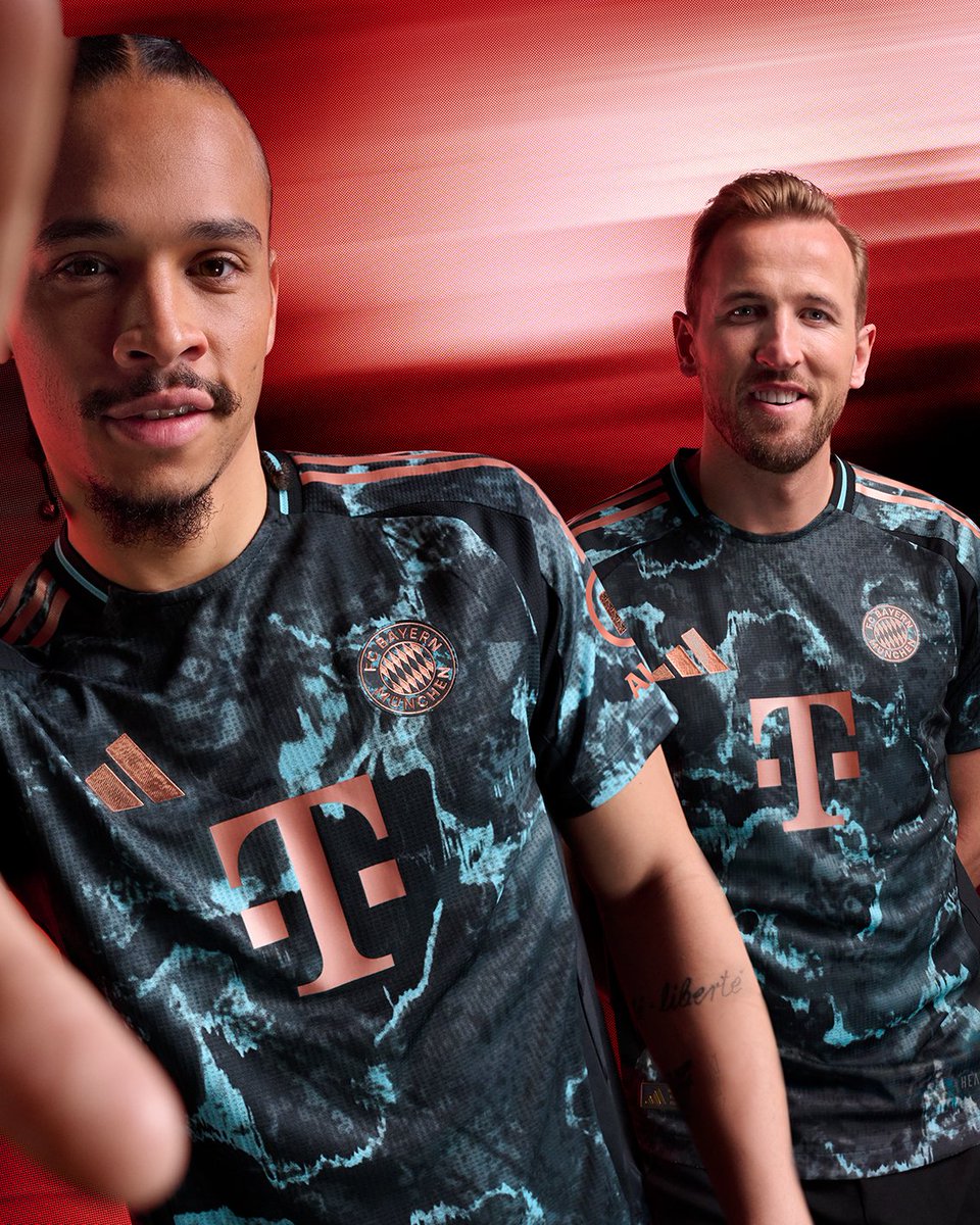 MAILLOT EXTERIEUR BAYERN MUNICH 2024/2025 - JerseyPlugz