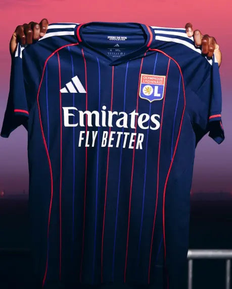 MAILLOT EXTERIEUR OLYMPIQUE LYONNAIS 2025 2026 JerseyPlugz